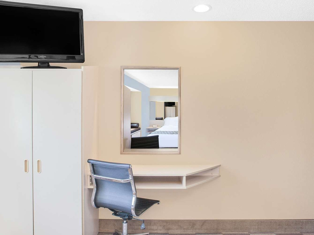 Microtel Inn & Suites by Wyndham Clear Lake主图