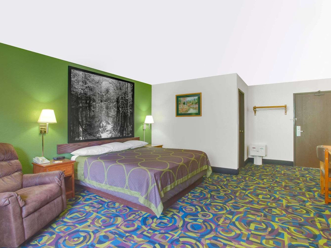 Super 8 by Wyndham Radford VA主图