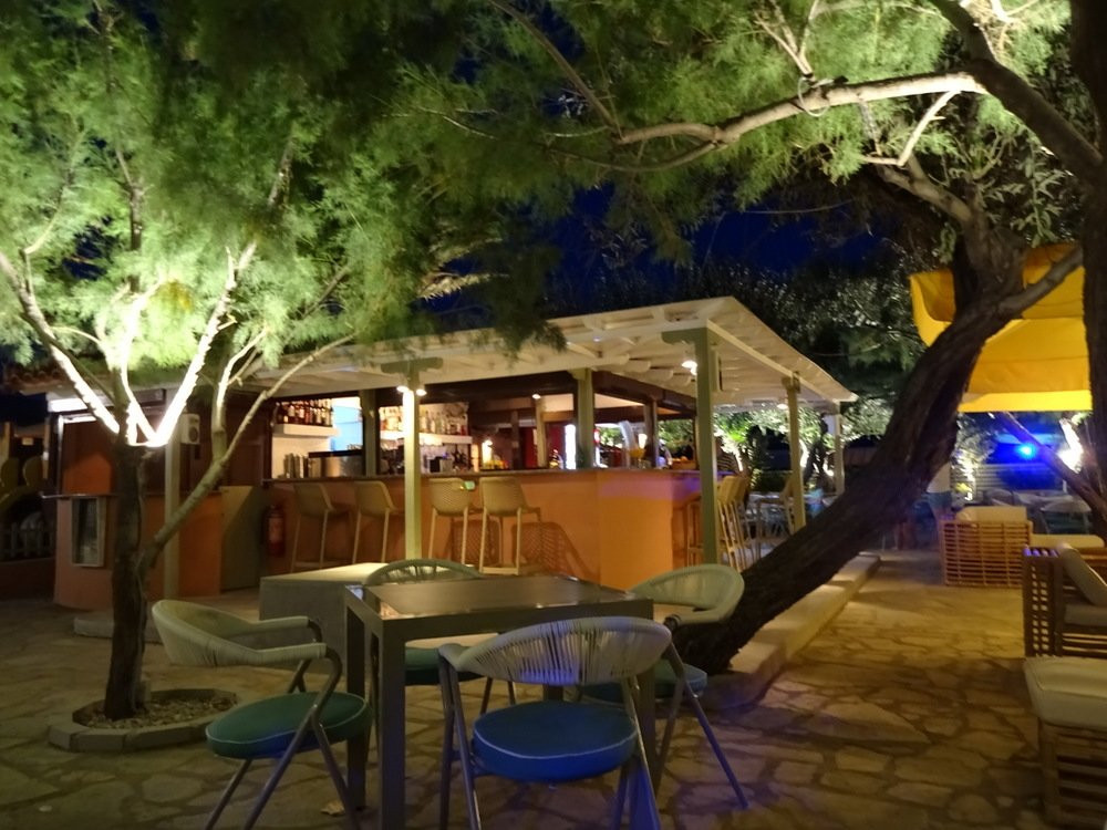 Platy Beach Hotel主图