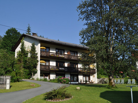 Pension & Apartments Weissbriach