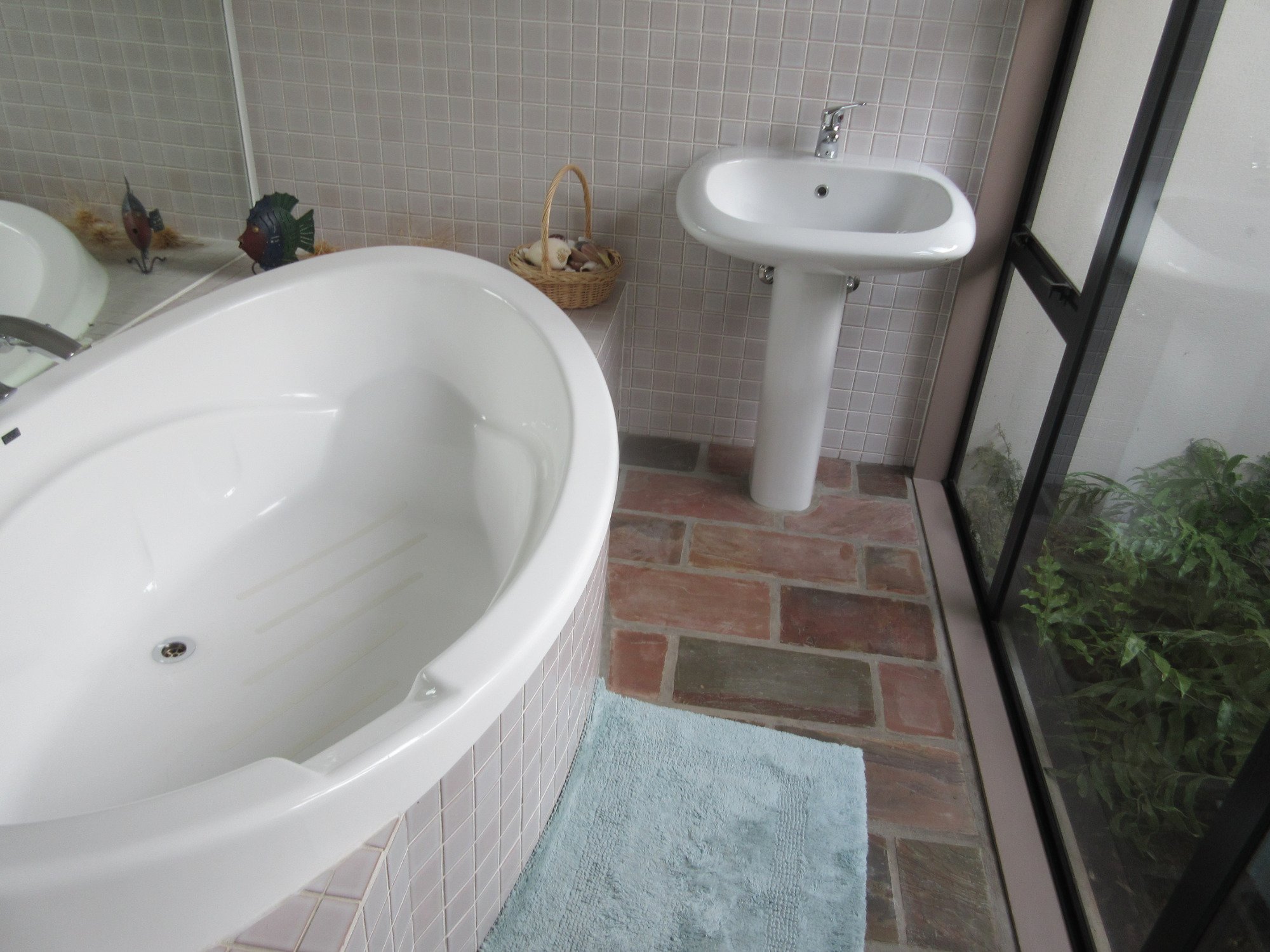 Garden View Bed and Breakfast-浴室