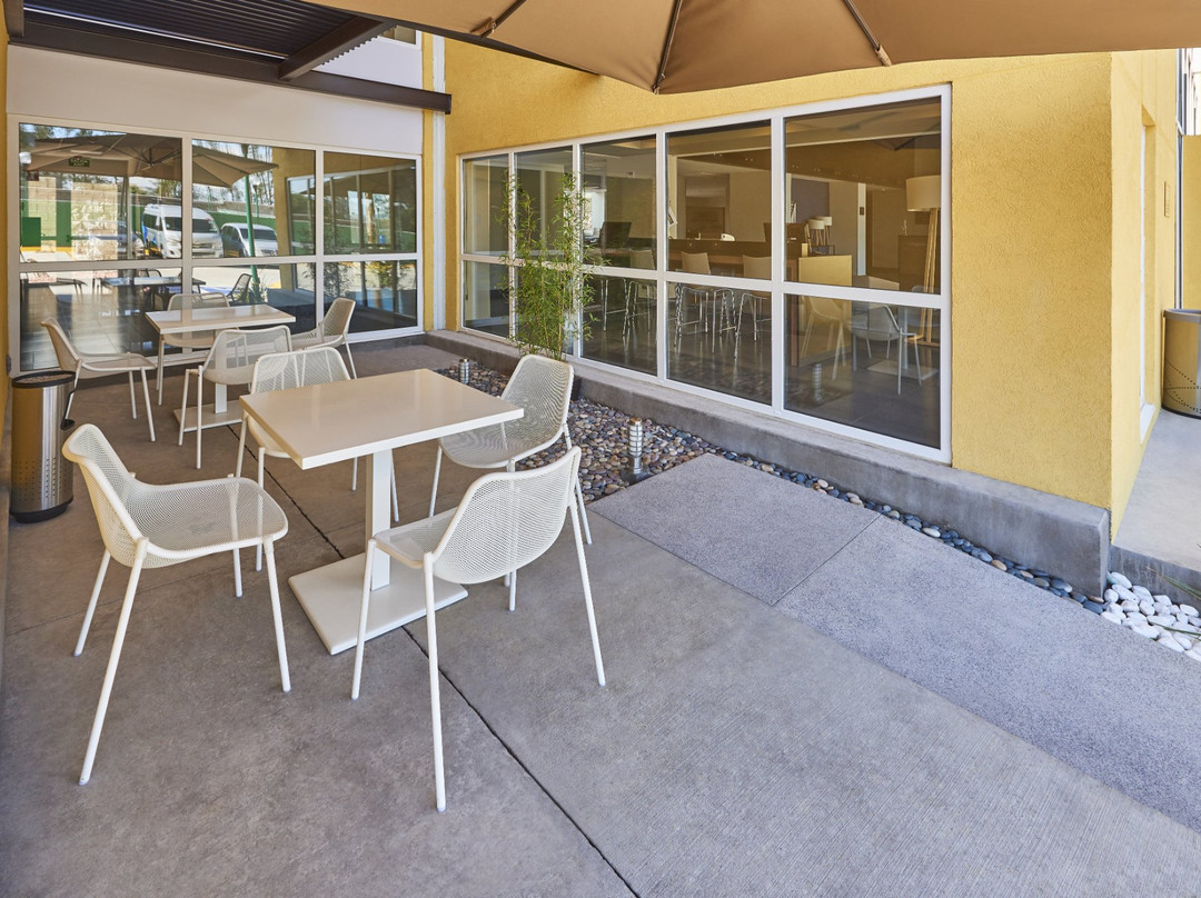 City Express by Marriott Celaya Galerias主图