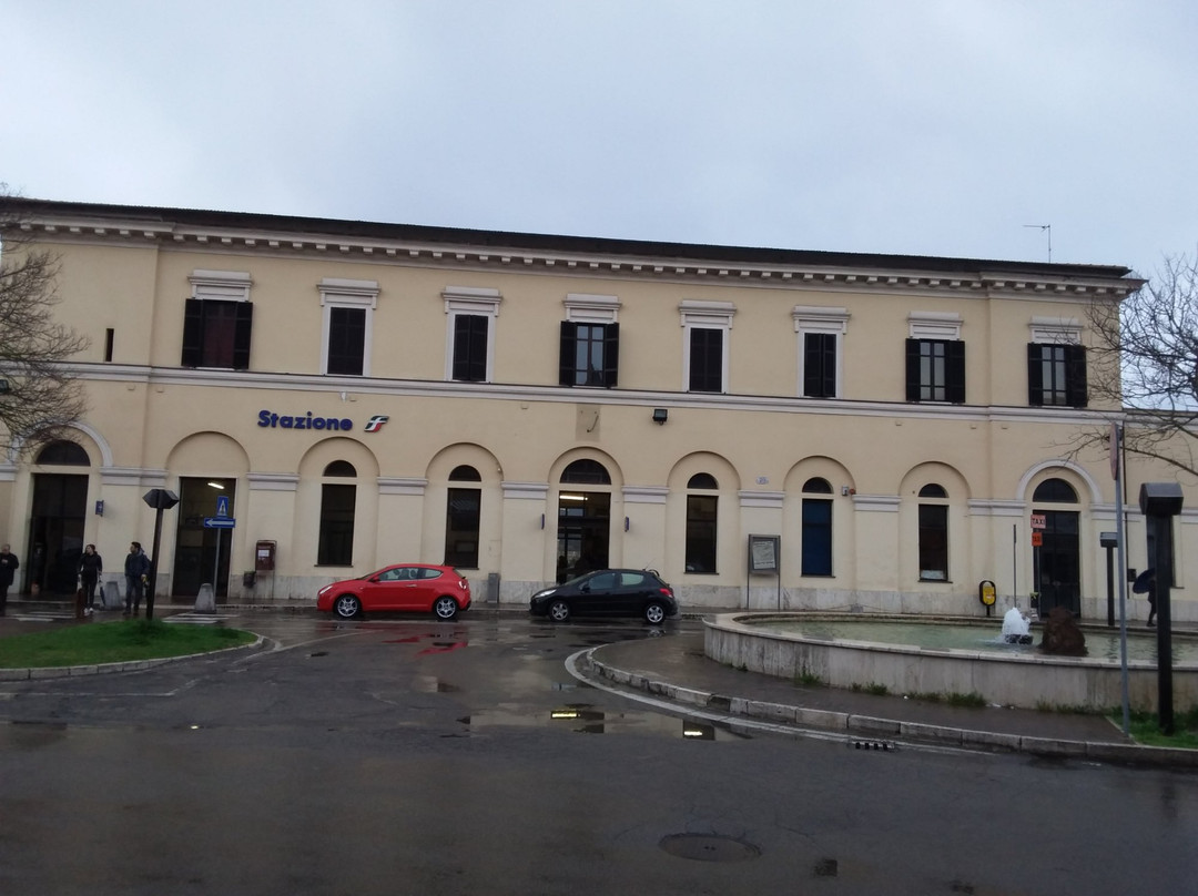 Stazione Ferroviaria di Orvieto-奥尔维耶托必去景点