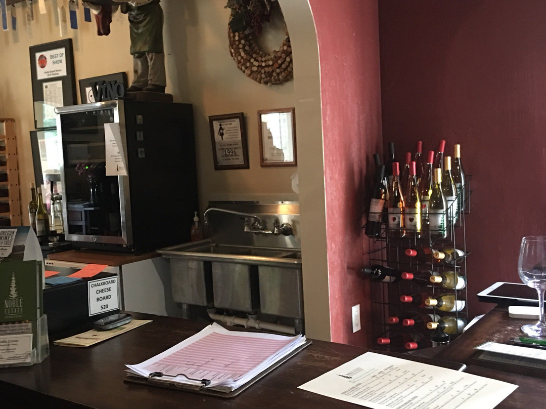 Noble Estate Vineyard & Winery-尤金必去景点