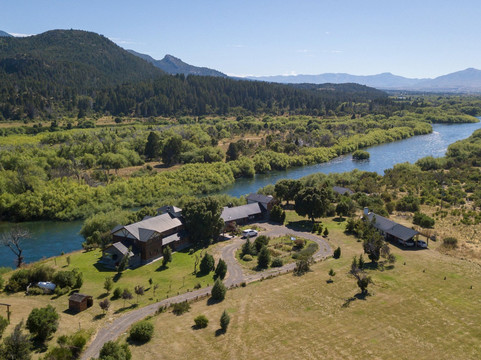 查尔华库恩小屋酒店主图