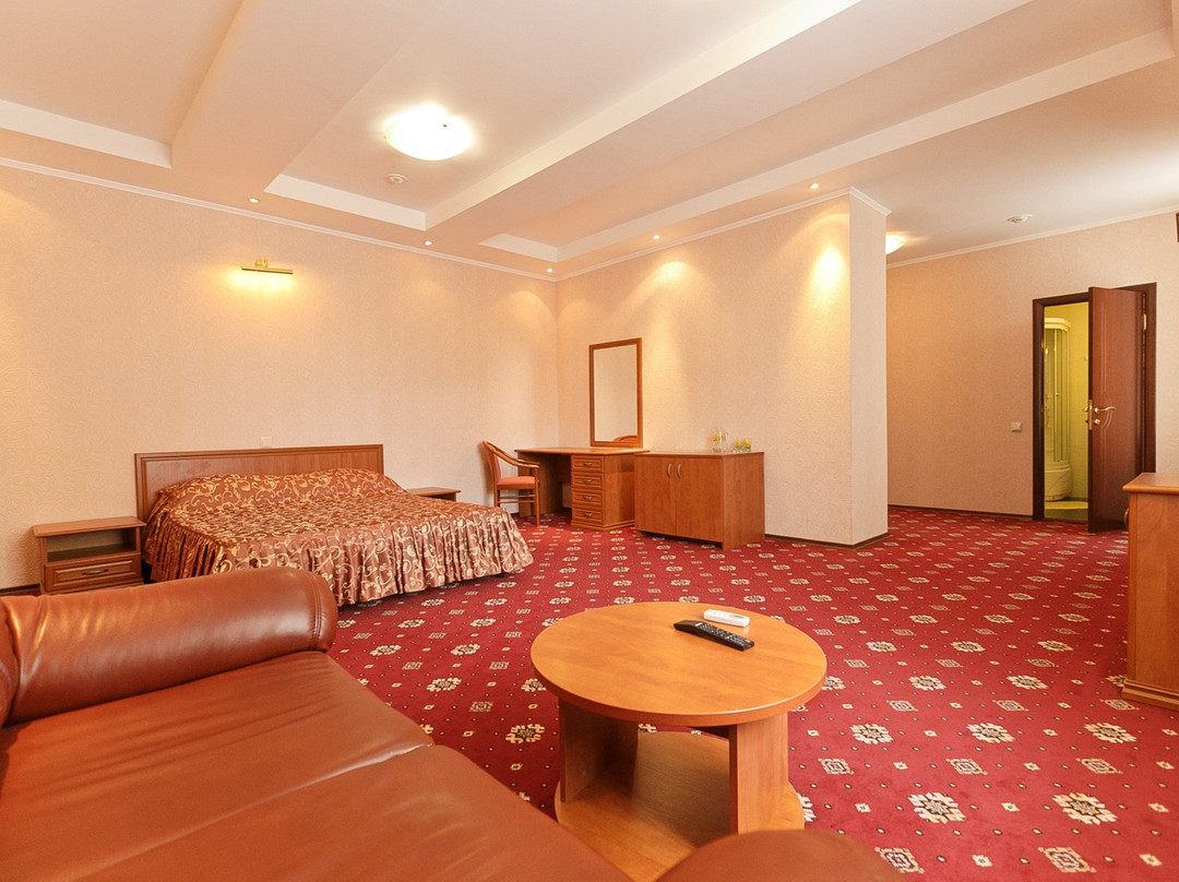 Business Hotel Irbis主图