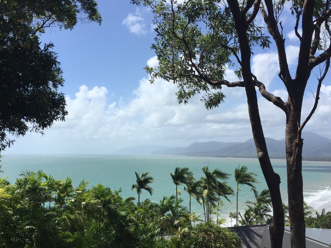 Trinity Bay Lookout景点图片