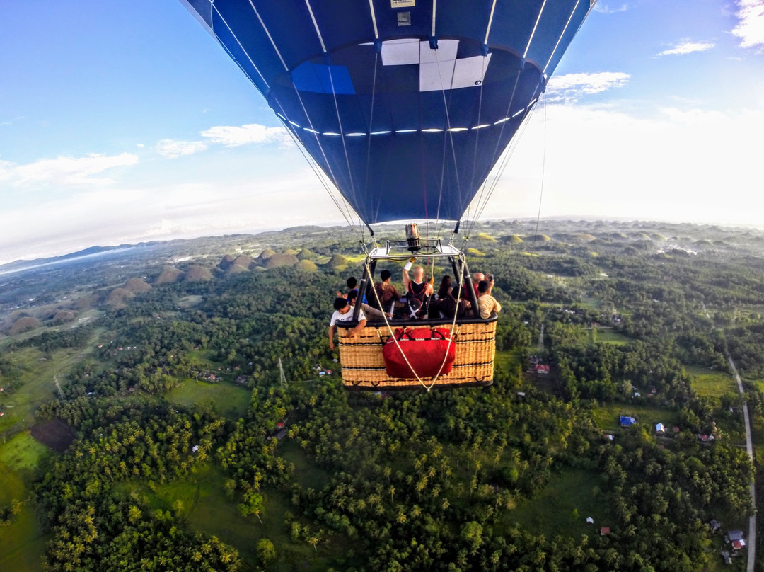 Sky's the Limit Hot Air Balloon Rides景点图片