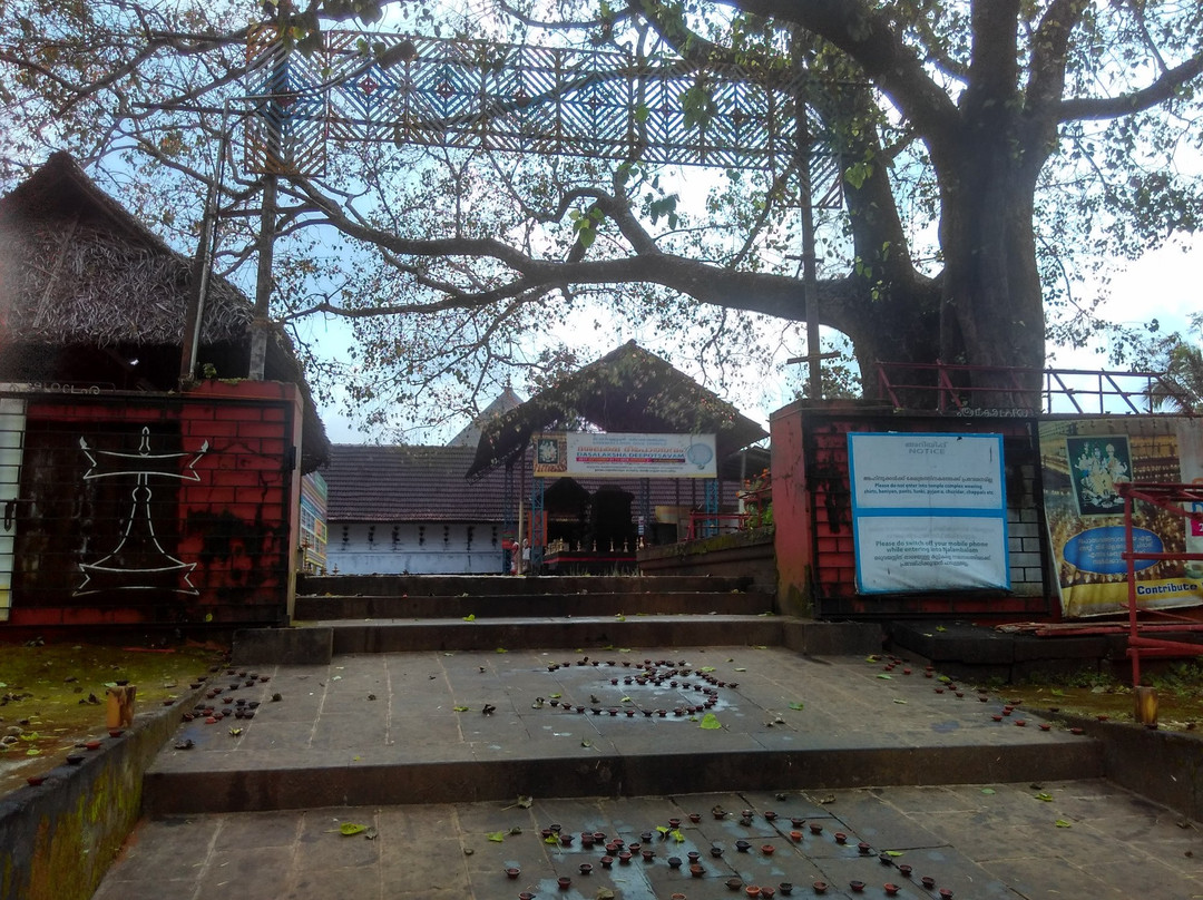 Chowalloor Shiva Temple景点图片