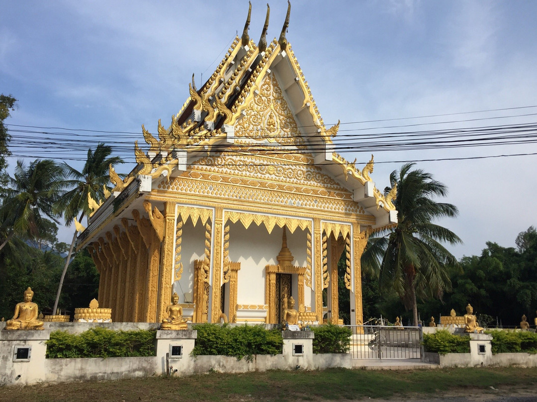 Wat Samut Tharam-利巴诺伊必去景点