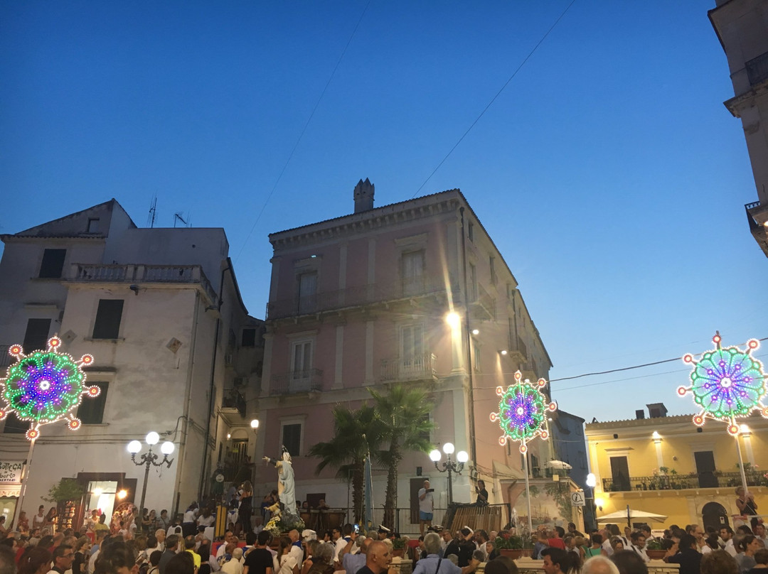 Piazza Rovelli景点图片