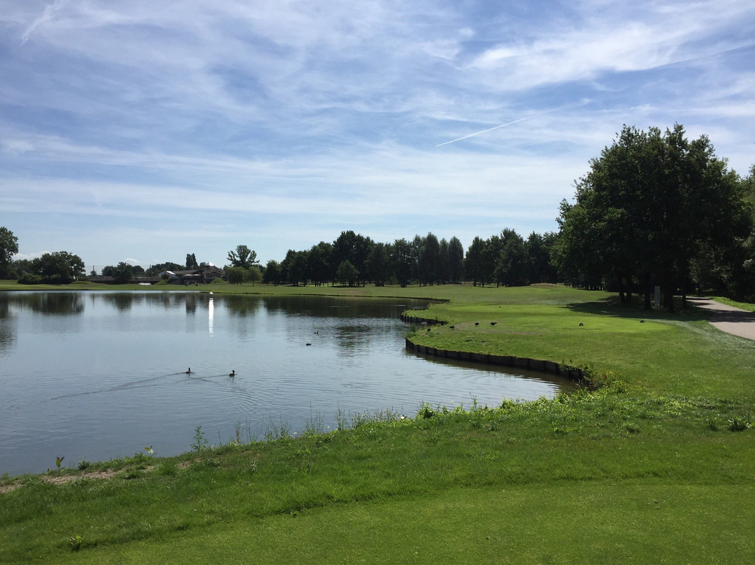 Millennium Golf