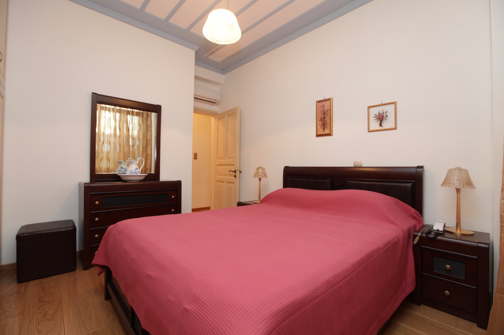Avgerinos Hotel-官方