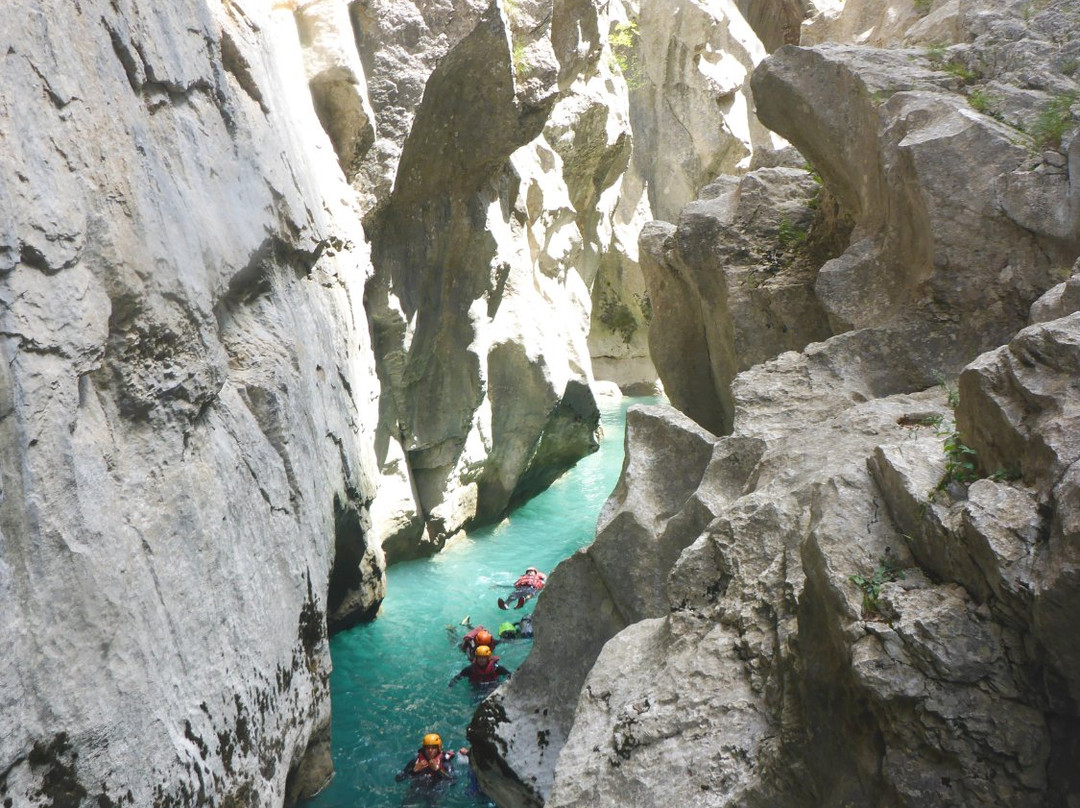 Verdon Xp & The Funny Helmets景点图片