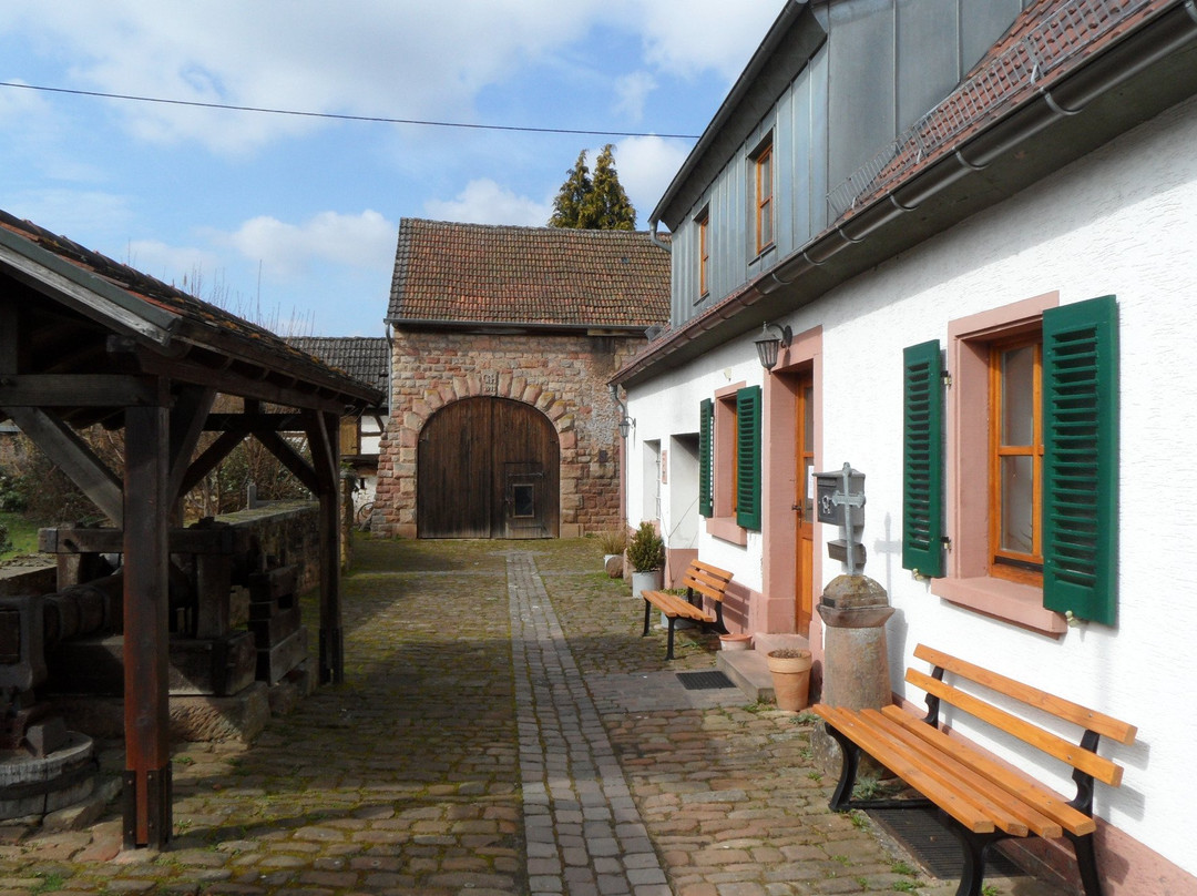 Eisenhüttenweg Trippstadt景点图片