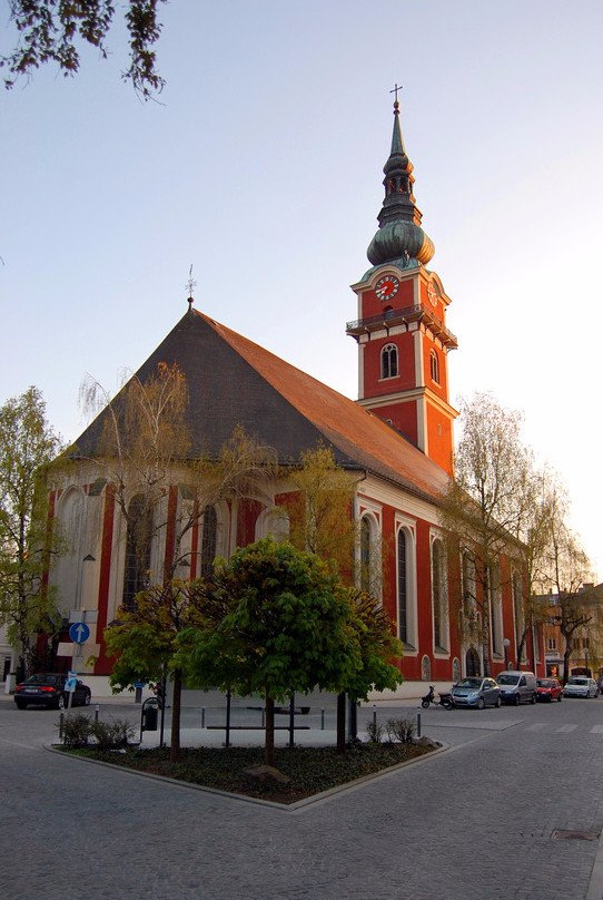 Stadtpfarrkirche St. Peter und Paul景点图片