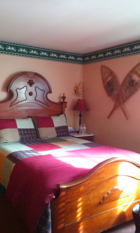 Switzerland Haus Bed & Breakfast Inn主图