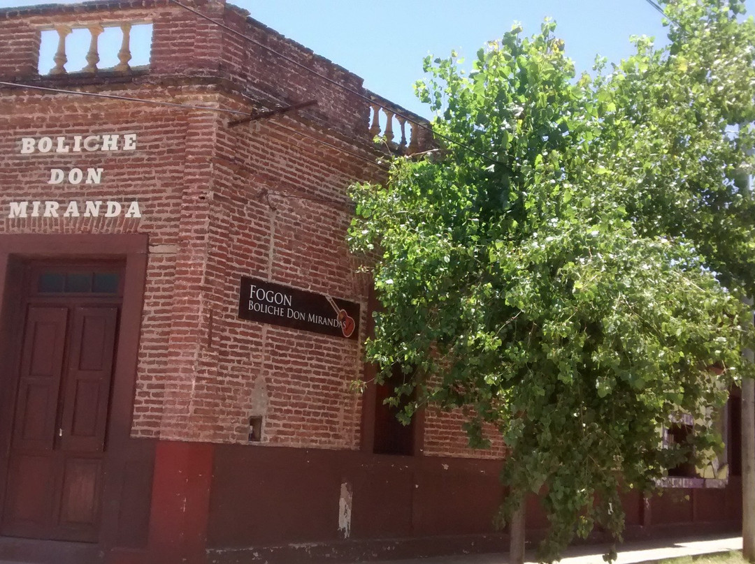 Calle Angosta-Villa Mercedes必去景点