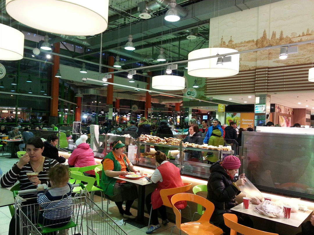 克利莫夫斯克餐馆和美食-Globus Restaurant