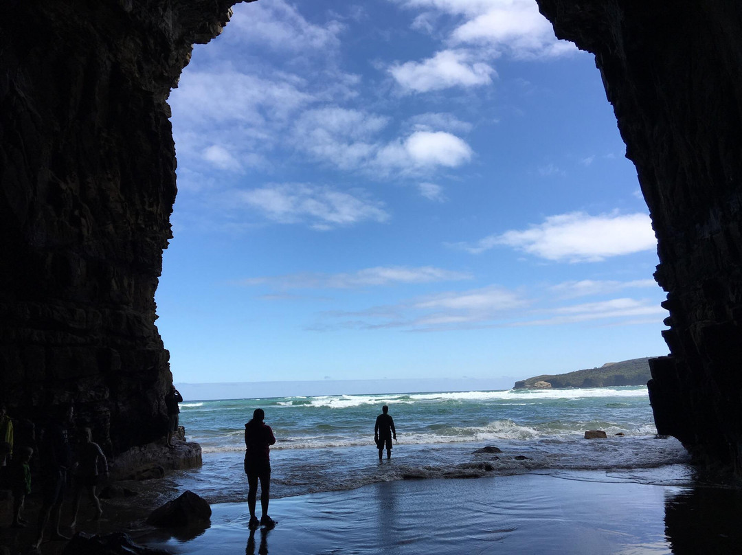 Cathedral Caves Walk景点图片