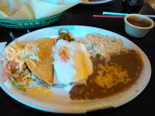 Edom餐馆和美食-El Presidente