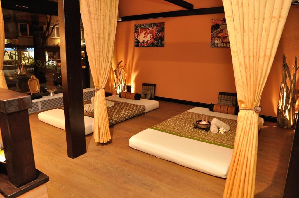 DEE NA Thaimassage & Wellness-科隆必去景点
