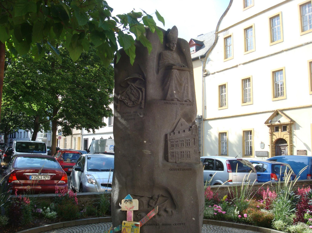 Nikolaus von Kues Denkmal-科布伦茨必去景点