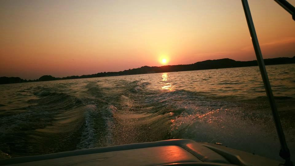 Holland Water Sports - Jet Ski and Boat Rentals-荷兰村必去景点