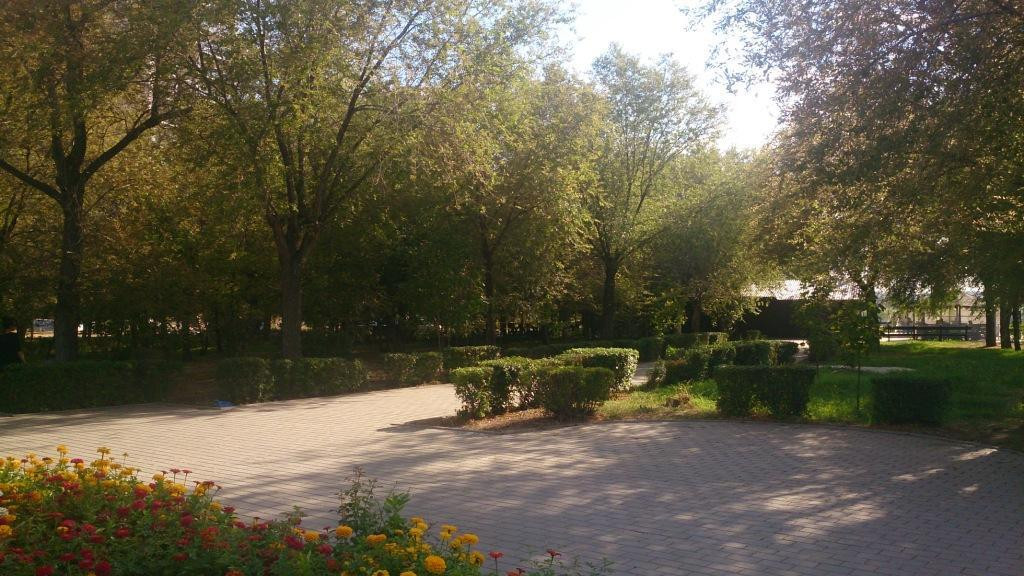 Krasnoarmeyskiy District Embankment景点图片