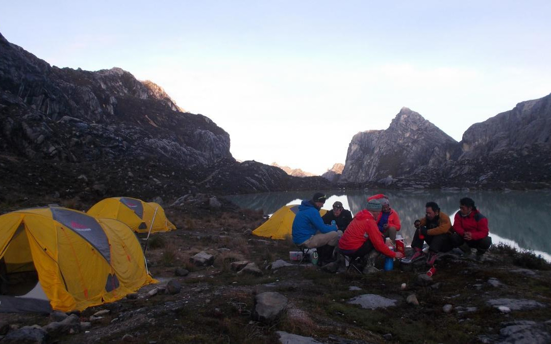 Ndeso Adventure Indonesia-坦格朗必去景点