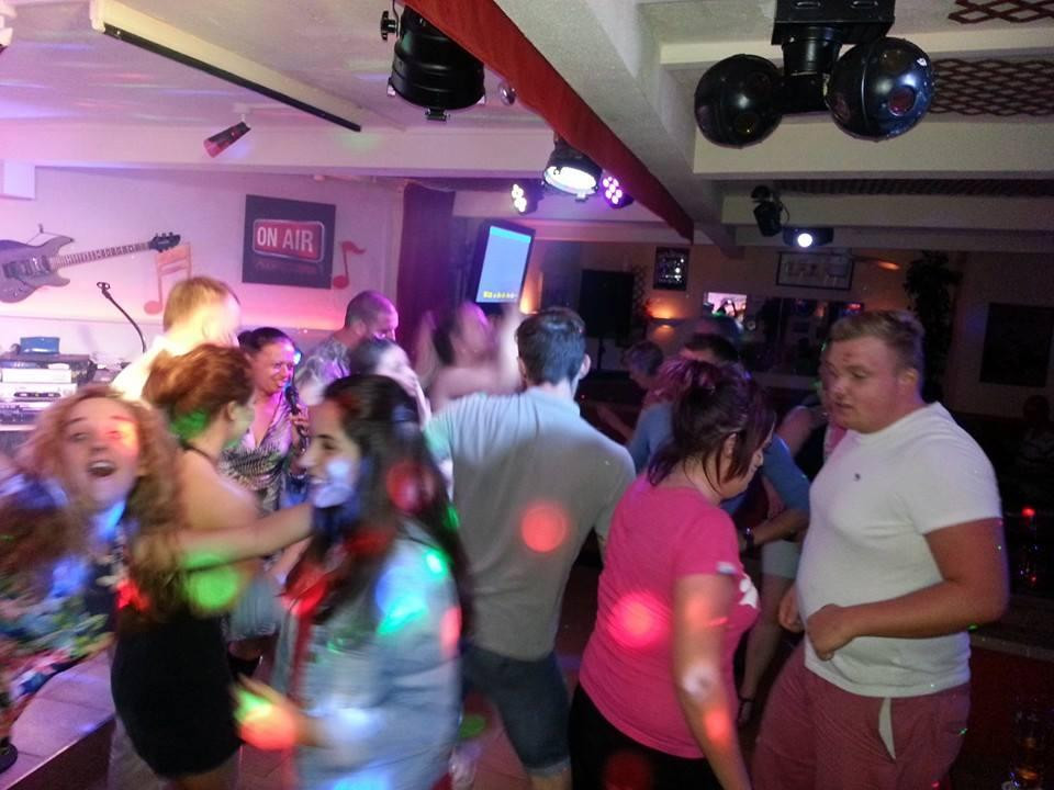 Stepps Bar-圣庞沙必去景点