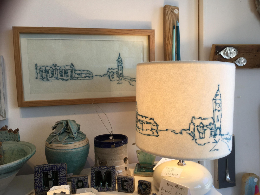 Four Crows Gallery-Porthleven必去景点