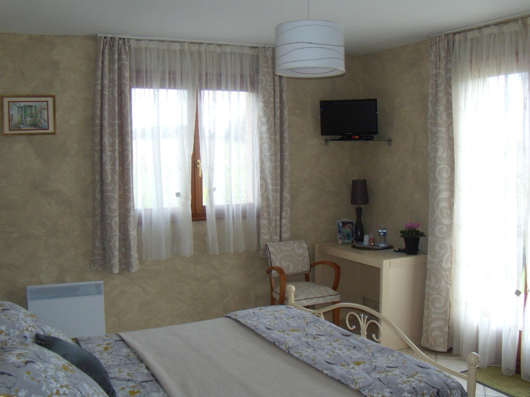 Chambres D'Hotes Claudel Marie Noelle主图