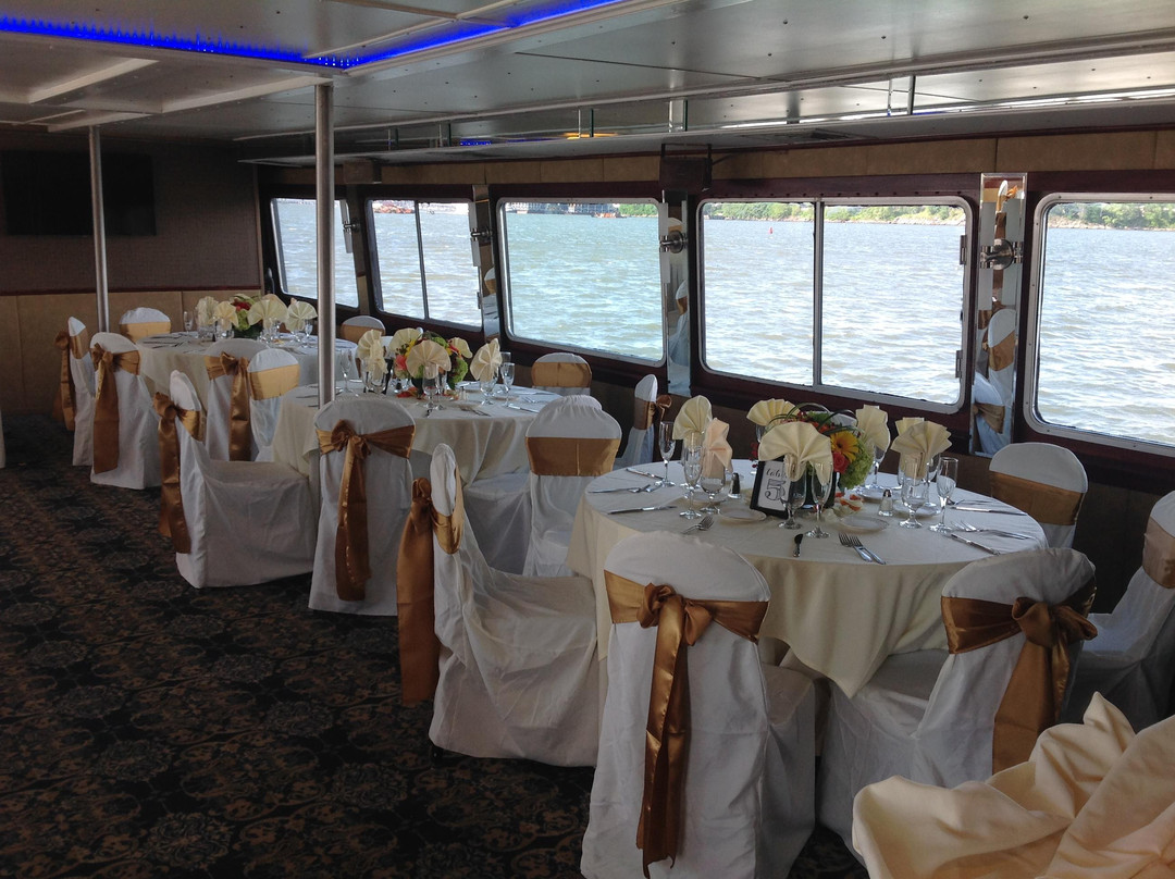 Vista Yacht Cruises Inc景点图片