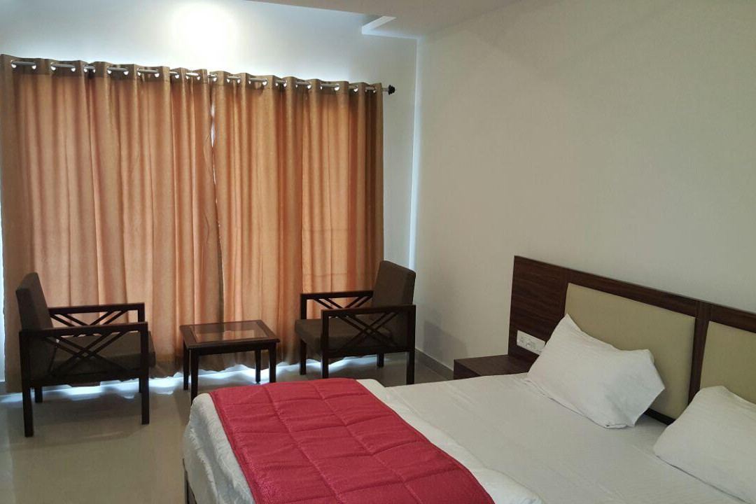Mukkus Residency