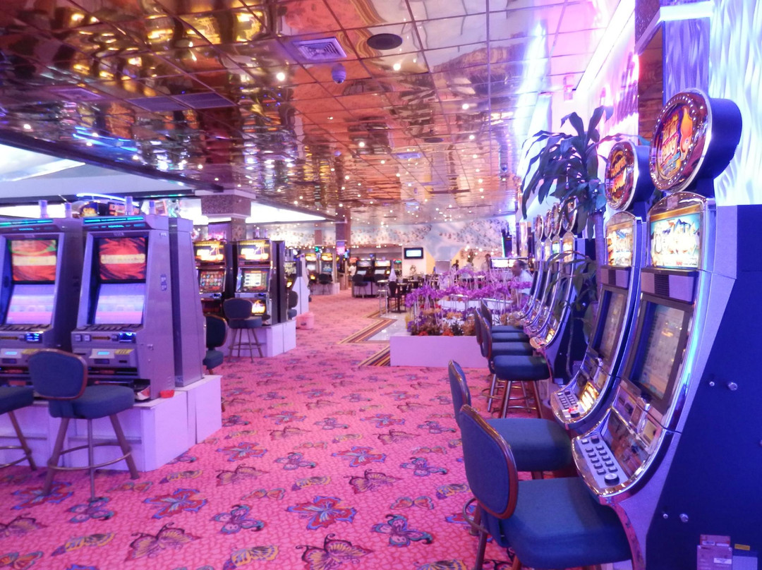 Starz City Group-Cupecoy Bay必去景点