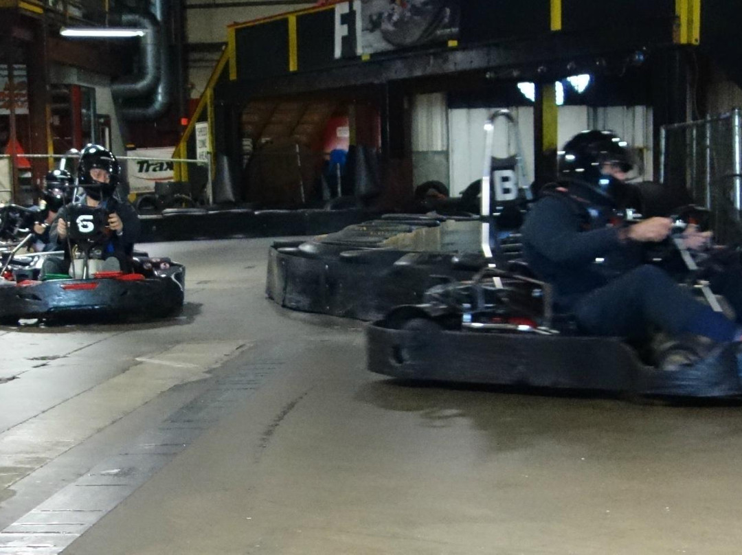 Traxx Indoor Raceway景点图片