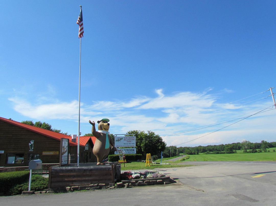Yogi Bear's Jellystone Park