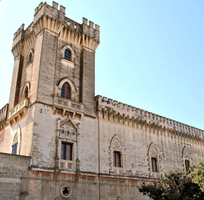 Castello d'Ayala-Monteparano必去景点