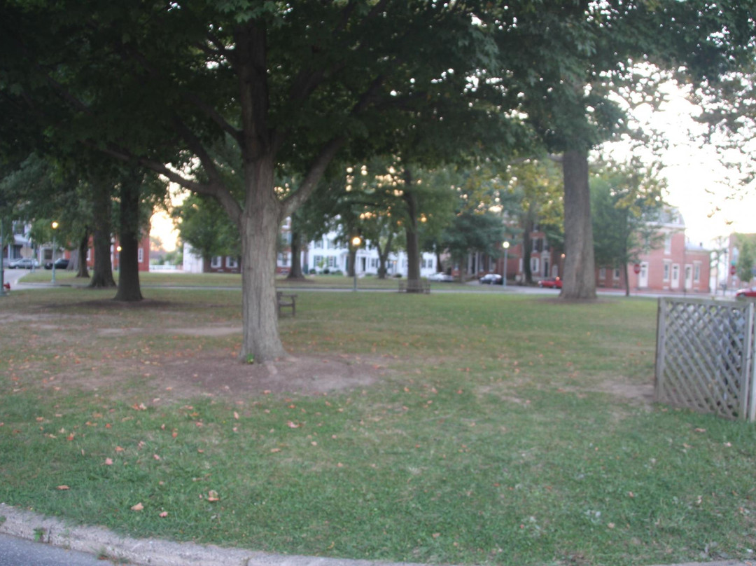 Dover Green Historic District-多佛必去景点