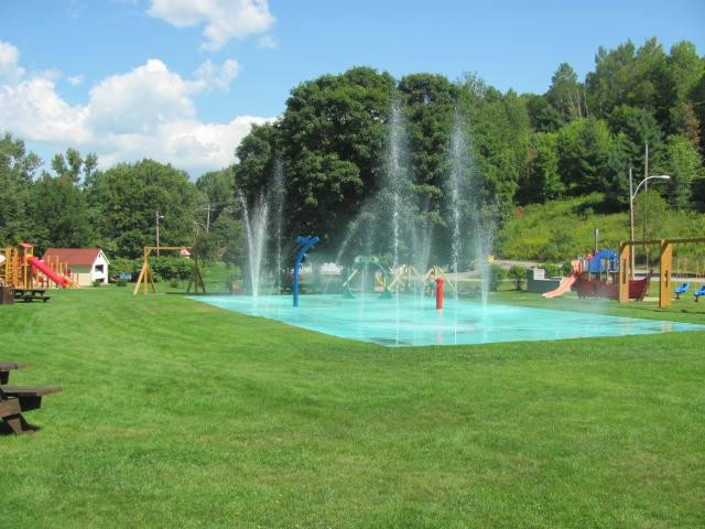 Les Sept-Chutes-Saint-Ferreol-Les-Neiges必去景点