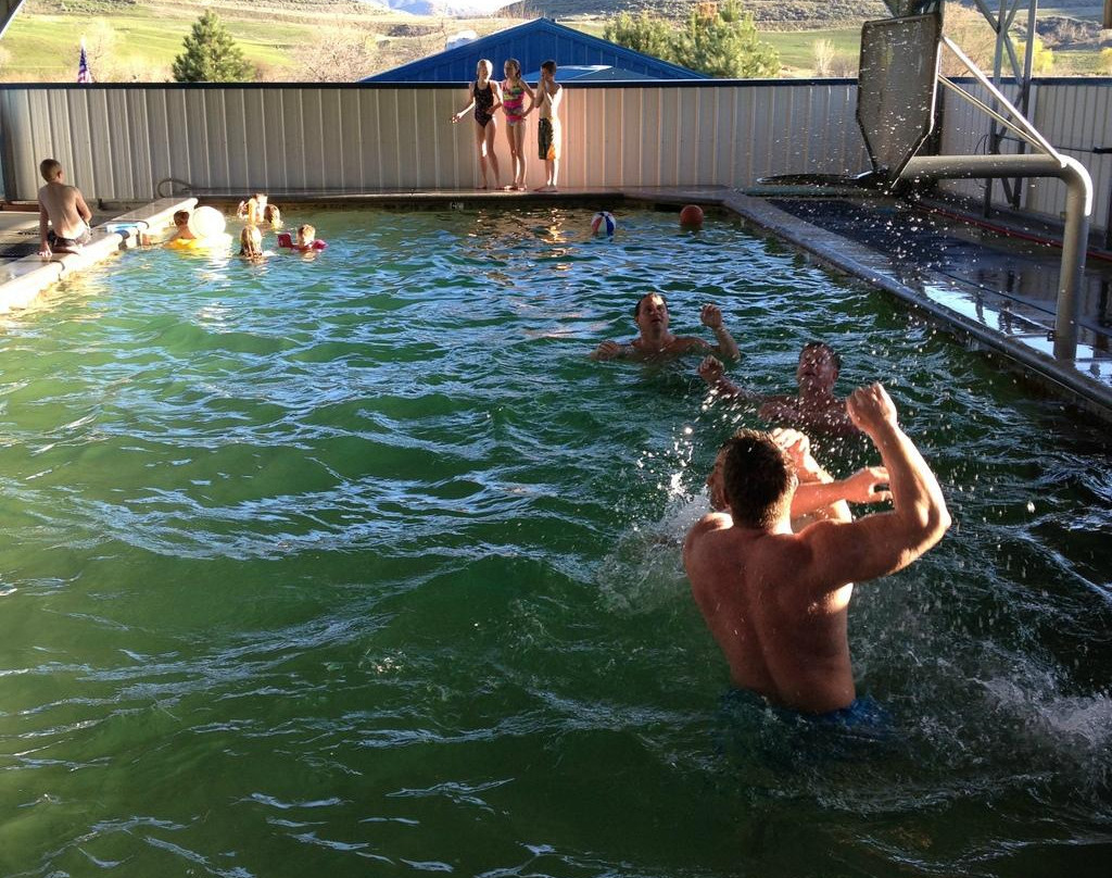 Roystone Hot Springs-Sweet必去景点