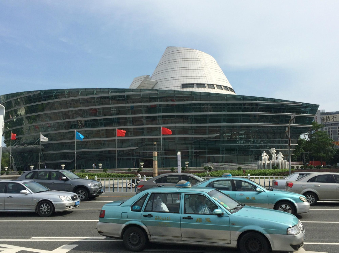 玉兰大剧院-东莞市必去景点