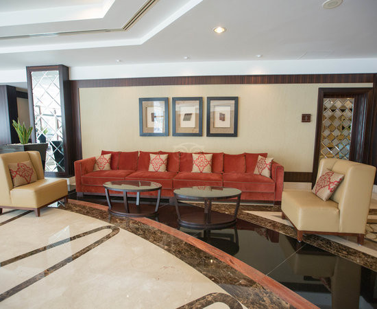 罗达艾尔布斯坦酒店主图