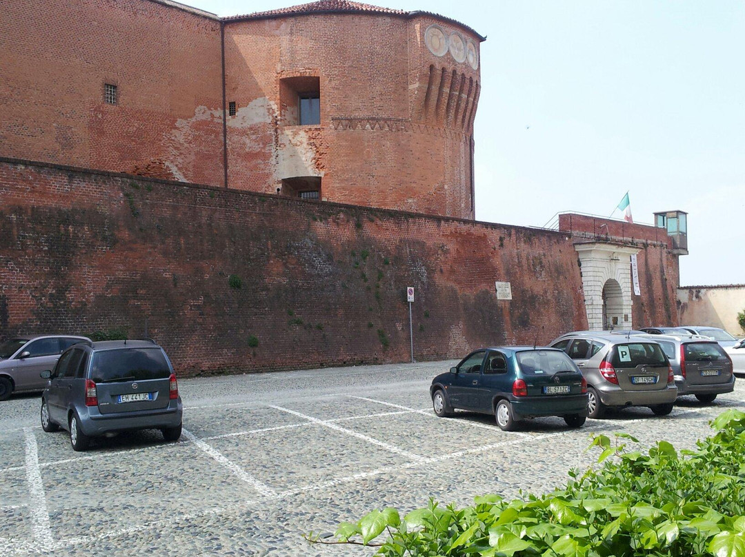 Castiglia Di Saluzzo-萨卢佐必去景点