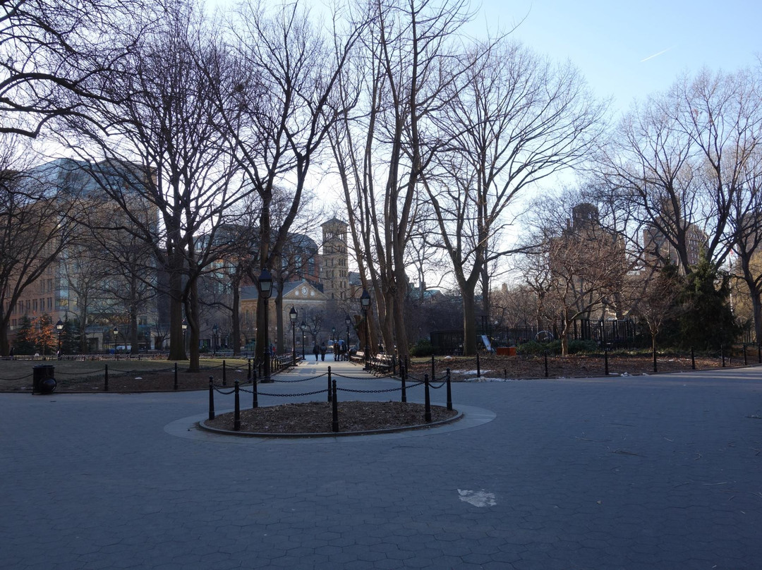 华盛顿广场公园-纽约市必去景点