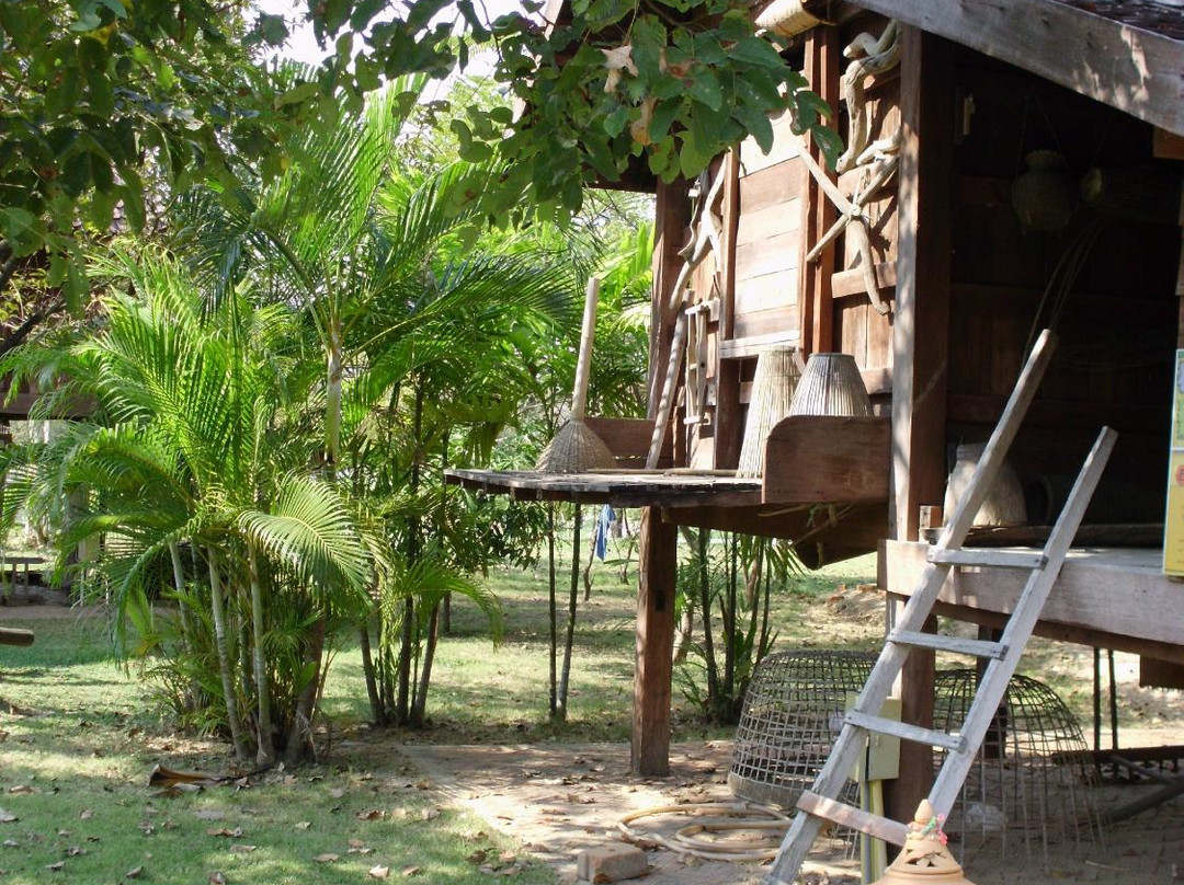 Isan Arts and Culture Centre景点图片
