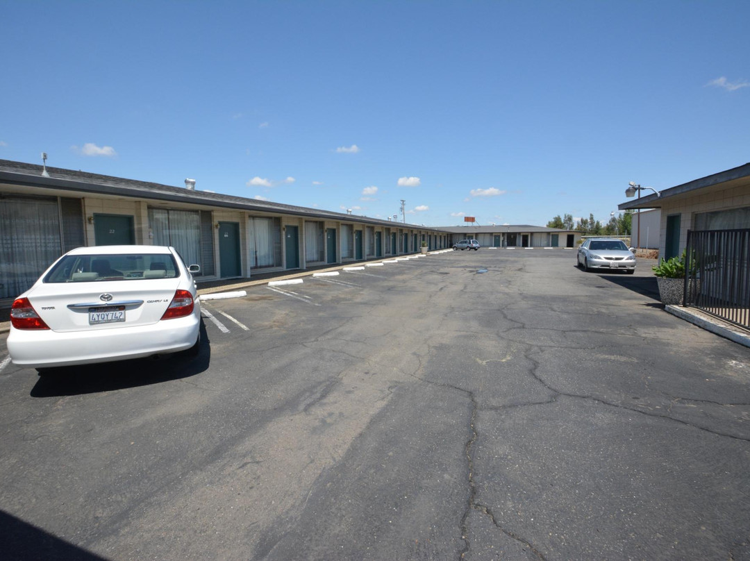 Sportsman Lodge主图