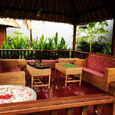 巴厘绿色水疗-库塔必去景点