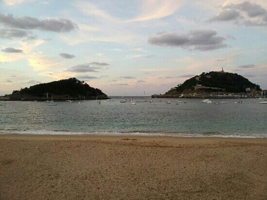 Playa de Ondarreta景点图片
